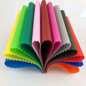100% Polyester Spunbond Nonwoven Untuk Fabrik Nonwoven Bag